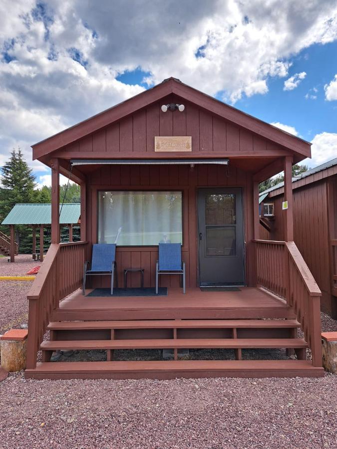 Sky Eco - Glacier General Store And Cabins Coram 외부 사진